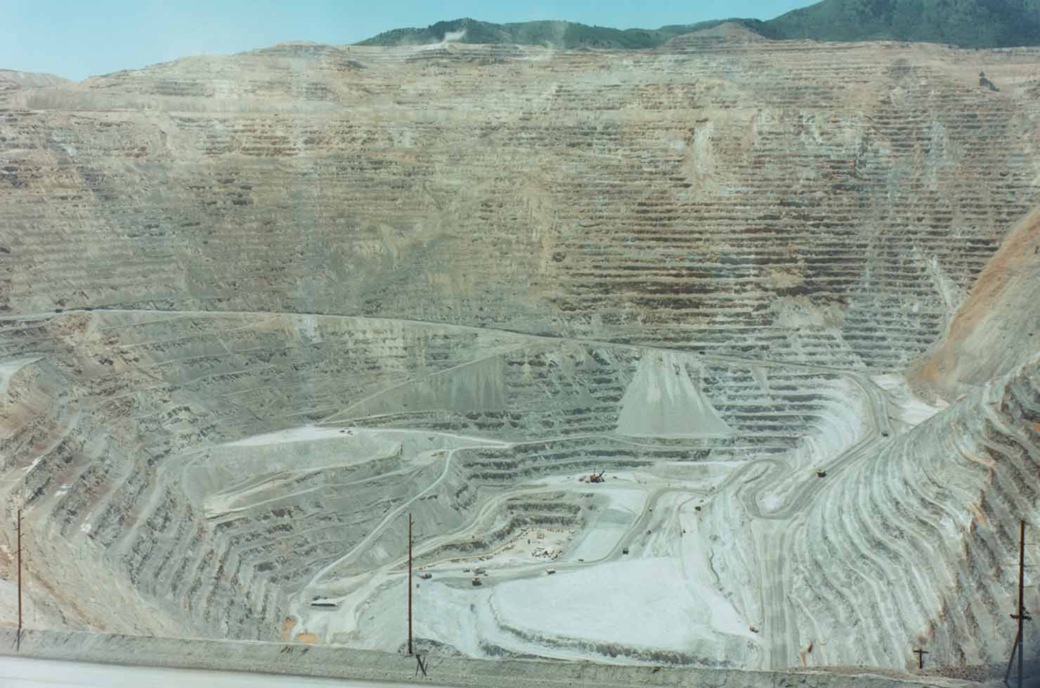 16_kennecott_mine_utah.jpg